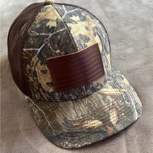Men’s camo hat